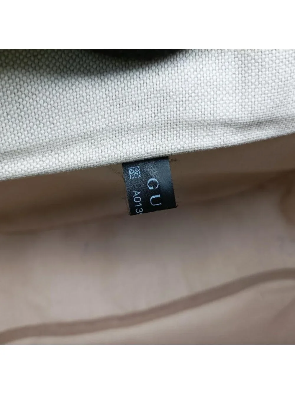 Gucci brand color